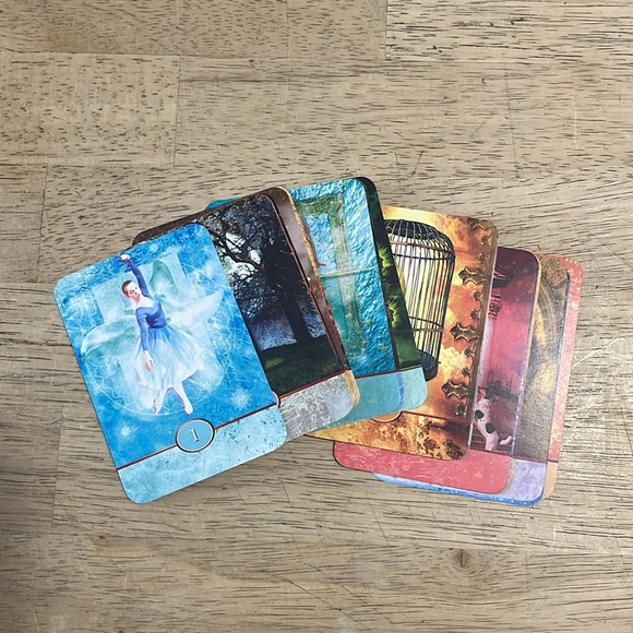 The Wisdom Well Tarot Cards and Guide Book - Picture 3 of 5